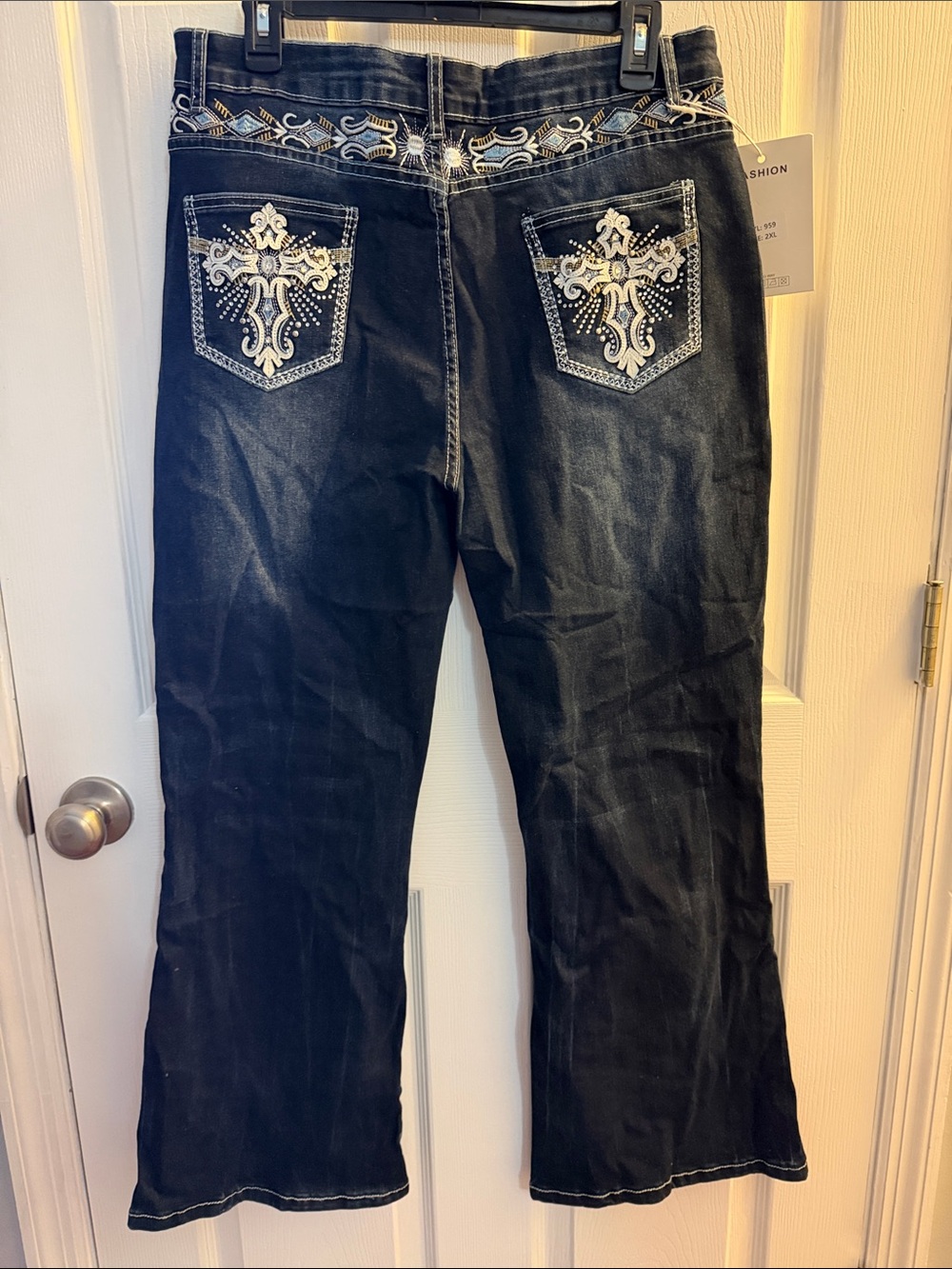 Women’s Embroidered Dark Denim Jeans - Decorative Back Pocket Detail